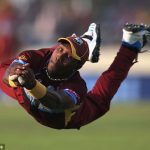 Bravo takes diving catch