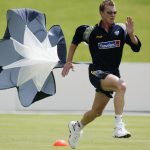 Brett Lee practicing