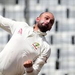 Nathan Lyon bowling action