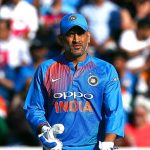 MS Dhoni should retire